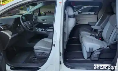 Toyota Sienna 2021 2.5 Автомат в Москве № 170350, миниатюра 10