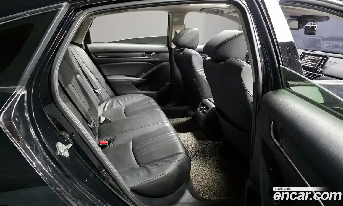 Honda Accord 2018 2.0 Автомат в Москве № 170568, фото 12