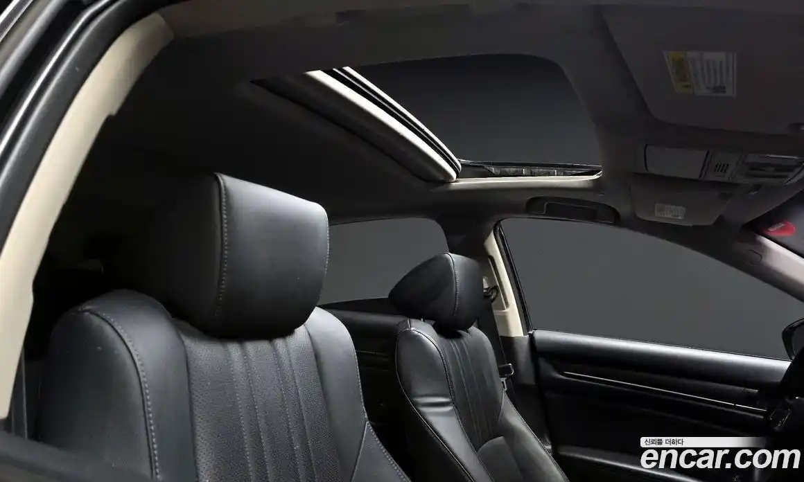 Honda Accord 2018 2.0 Автомат в Москве № 170568, фото 20