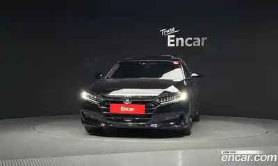 Honda Accord 2018 2.0 Автомат в Москве № 170568, миниатюра 3