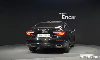 Honda Accord 2018 2.0 Автомат в Москве № 170568, миниатюра 4