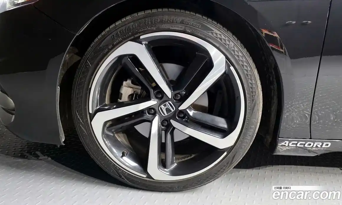 Honda Accord 2018 2.0 Автомат в Москве № 170568, фото 5