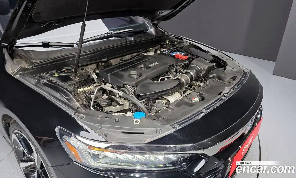 Honda Accord 2018 2.0 Автомат в Москве № 170568, фото 6