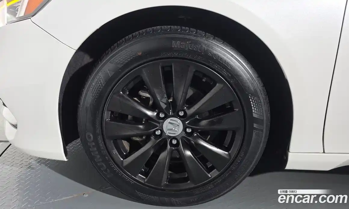 Honda Accord 2019 1.5 Автомат в Москве № 170573, фото 3