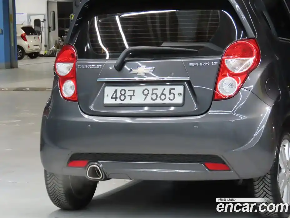 Chevrolet Spark 2014 1.0 Автомат в Москве № 171681, фото 17