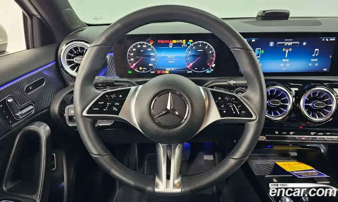 Mercedes-Benz A-Class 2024 2.0 Автомат в Москве № 176319, фото 16