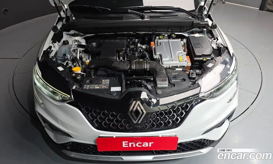 Renault Arkana 2025 1.6 Автомат в Москве № 176721, фото 6