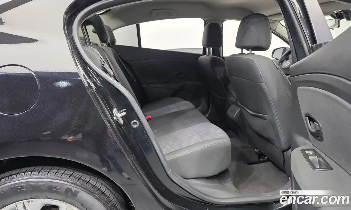 Renault SM3 2015 1.6 Автомат в Москве № 182721, фото 17