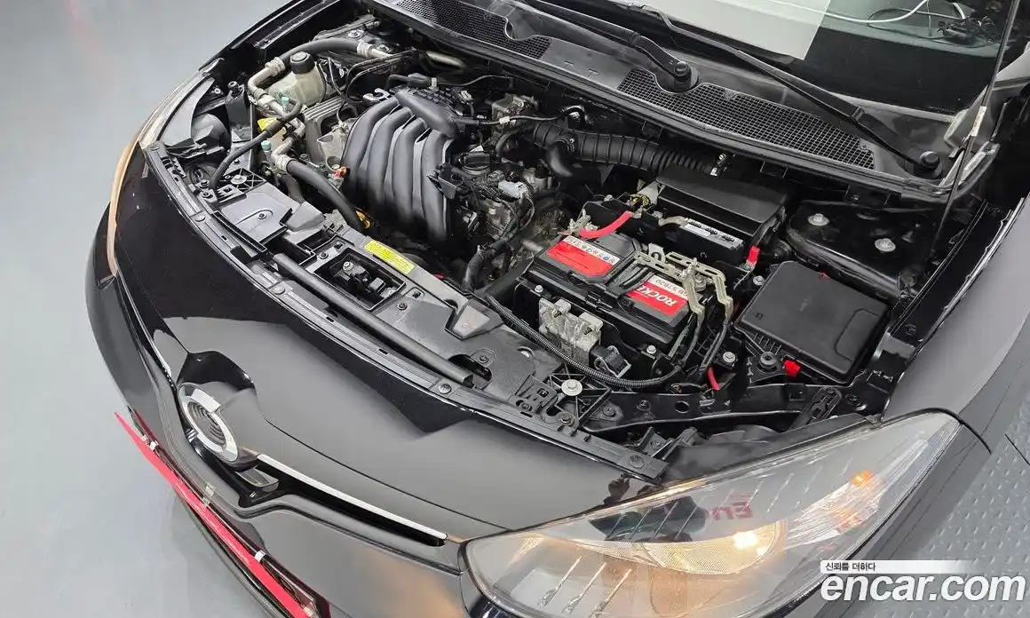 Renault SM3 2015 1.6 Автомат в Москве № 182721, фото 2