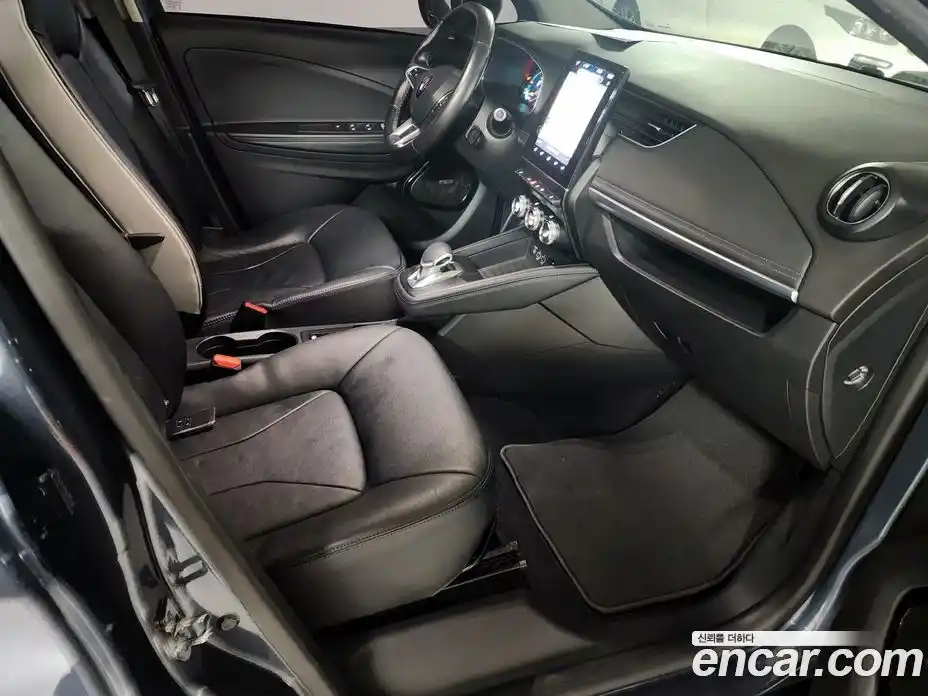 Renault Zoe 2021 Автомат в Москве № 185478, фото 13