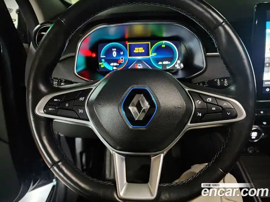 Renault Zoe 2021 Автомат в Москве № 185478, фото 14