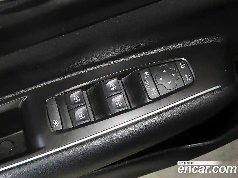 Renault QM6 2023 2.0 Автомат в Москве № 186601, фото 14