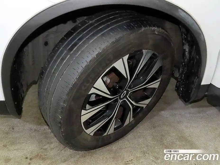 Renault QM6 2023 2.0 Автомат в Москве № 186601, фото 19