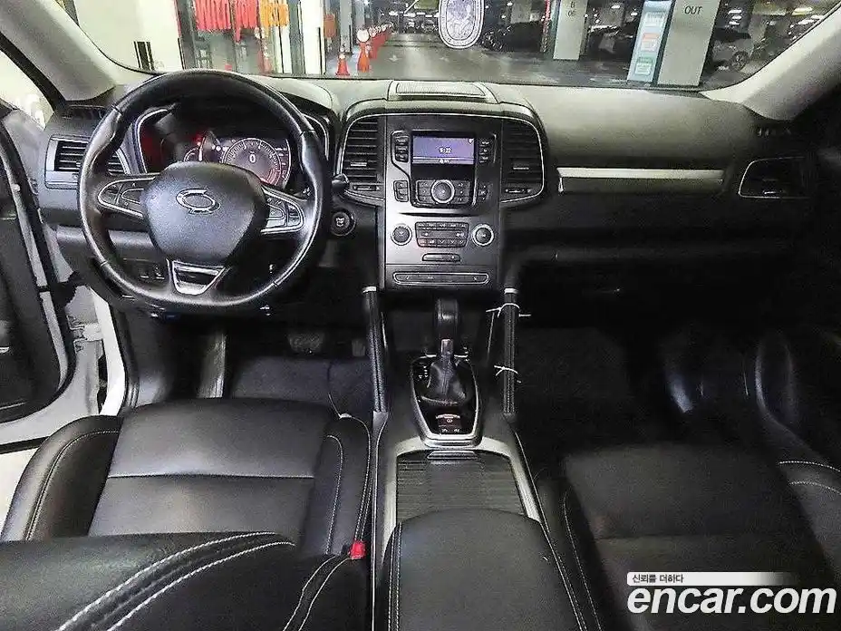 Renault QM6 2023 2.0 Автомат в Москве № 186601, фото 10