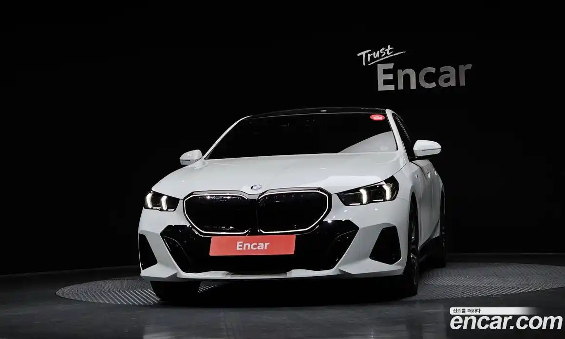 BMW 5-Series 2025 2.0 Автомат в Москве № 187116, фото 11