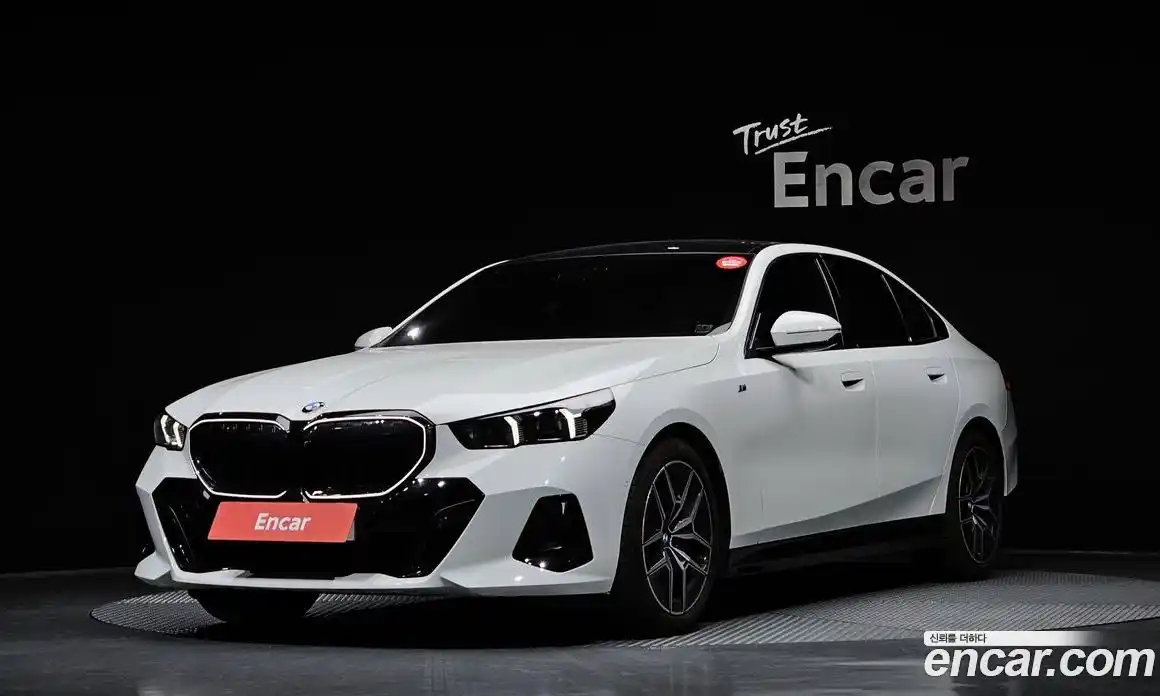 BMW 5-Series 2025 2.0 Автомат в Москве № 187116, фото 15