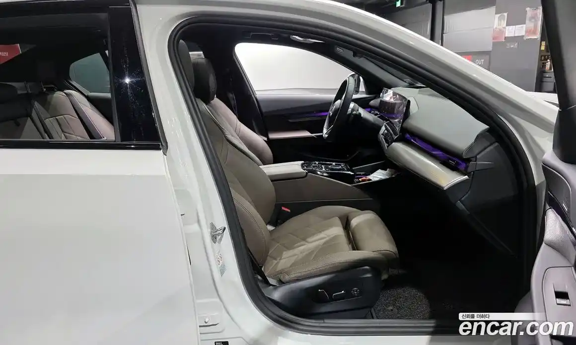 BMW 5-Series 2025 2.0 Автомат в Москве № 187116, фото 19