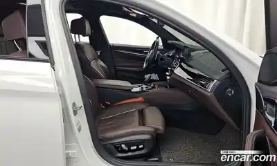 BMW 5-Series 2019 2.0 Автомат в Москве № 191661, миниатюра 11