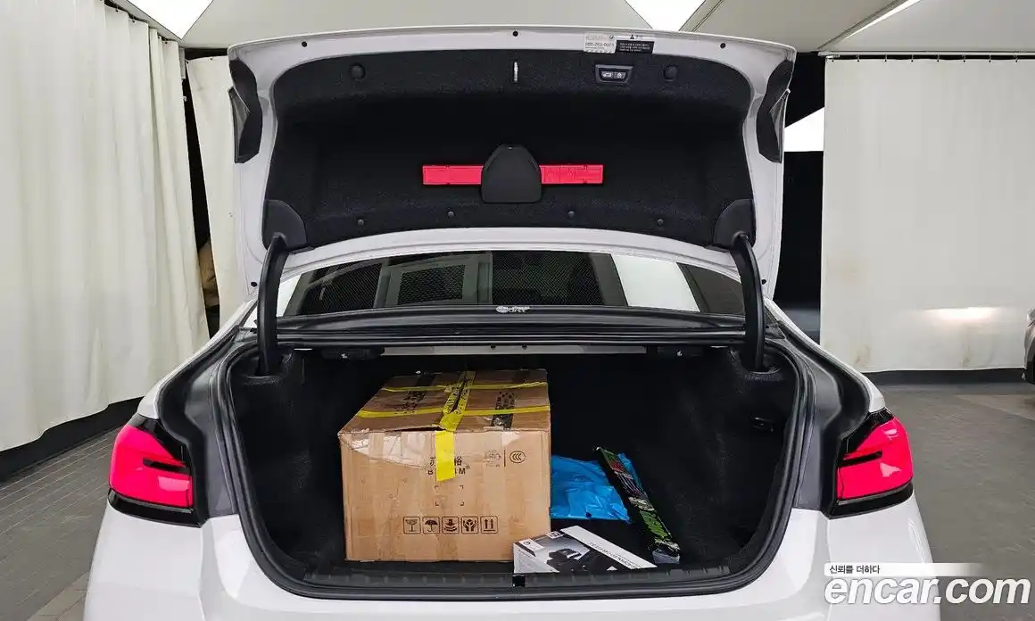 BMW 5-Series 2019 2.0 Автомат в Москве № 191661, фото 20