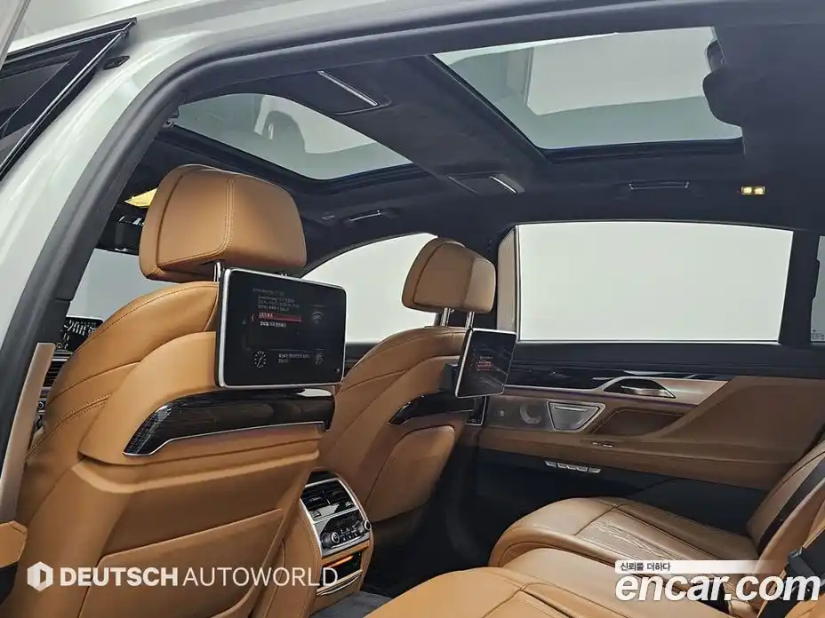 BMW 7-Series 2017 6.6 Автомат в Москве № 192126, фото 19