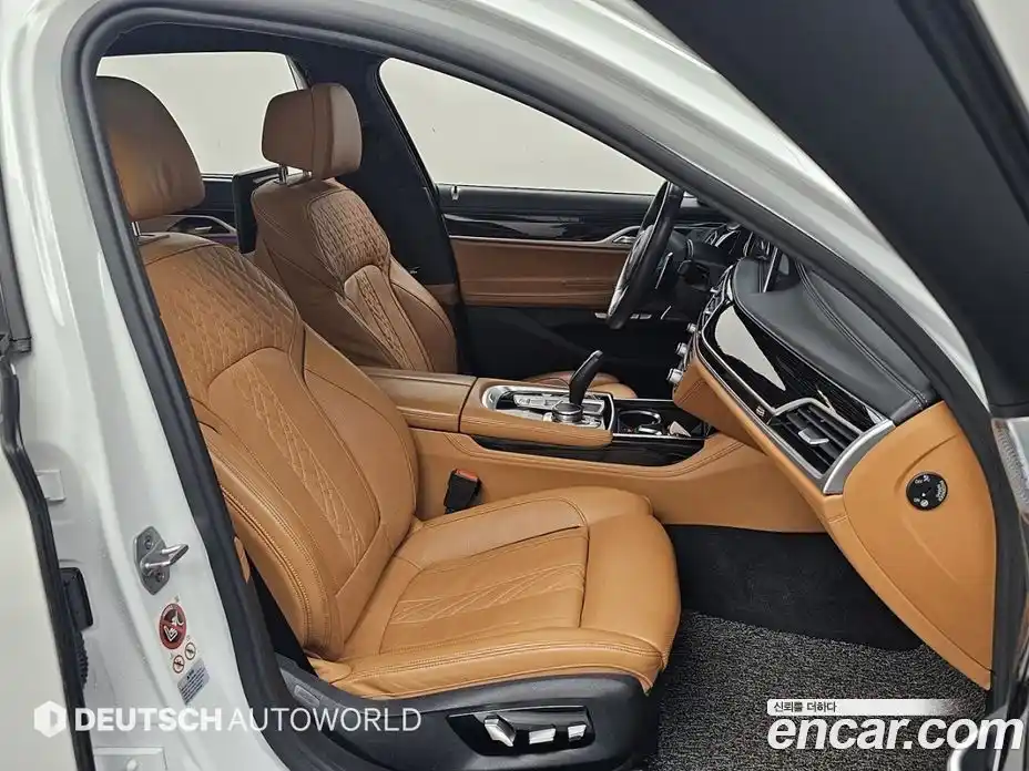 BMW 7-Series 2017 6.6 Автомат в Москве № 192126, фото 10