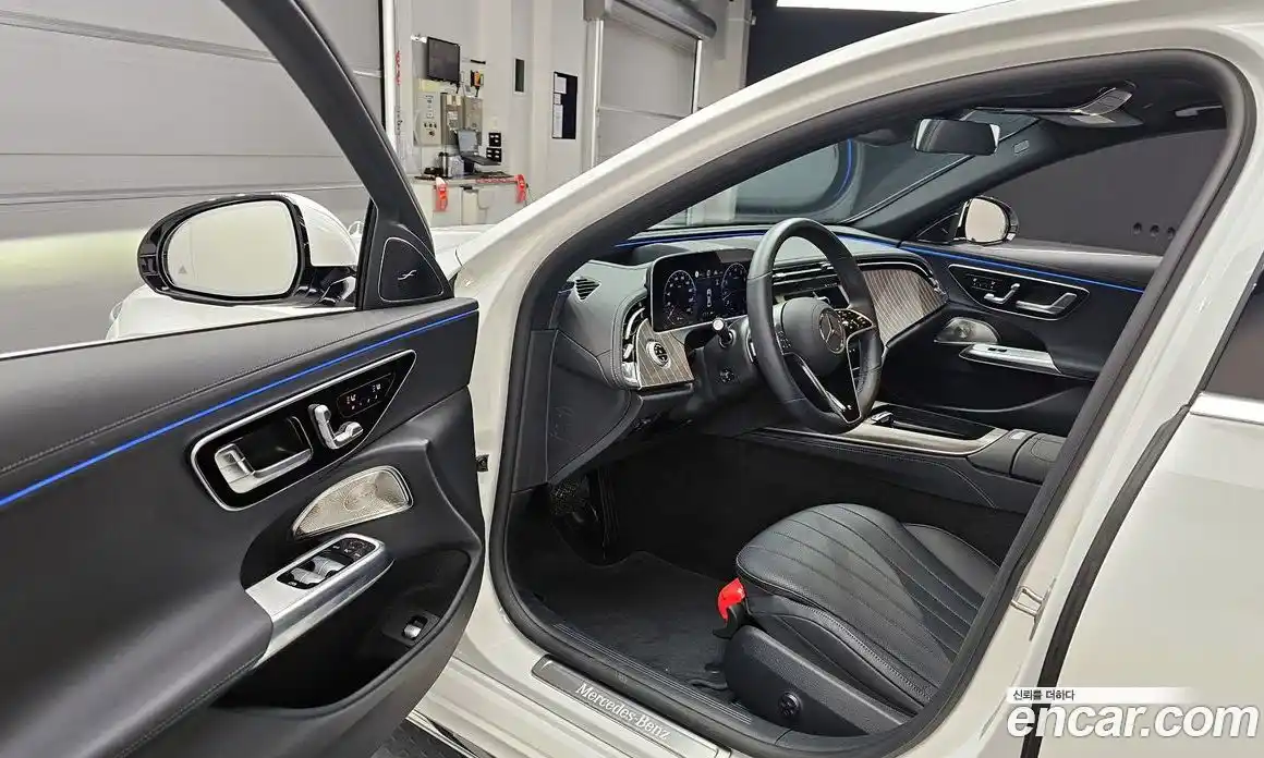 Mercedes-Benz E-Class 2025 2.0 Автомат в Москве № 193780, фото 14