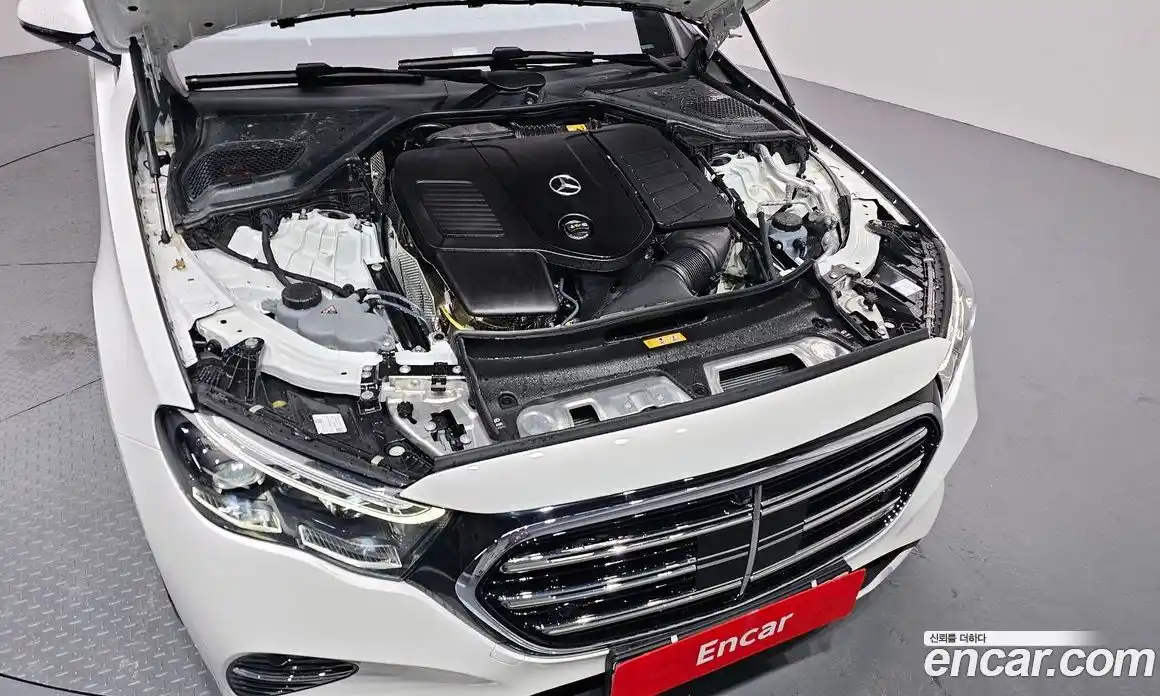 Mercedes-Benz E-Class 2025 2.0 Автомат в Москве № 193780, фото 17