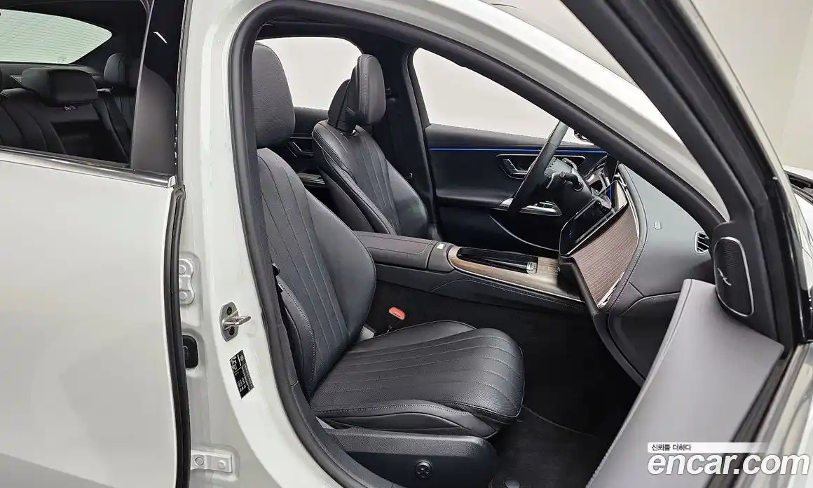 Mercedes-Benz E-Class 2025 2.0 Автомат в Москве № 193780, фото 18