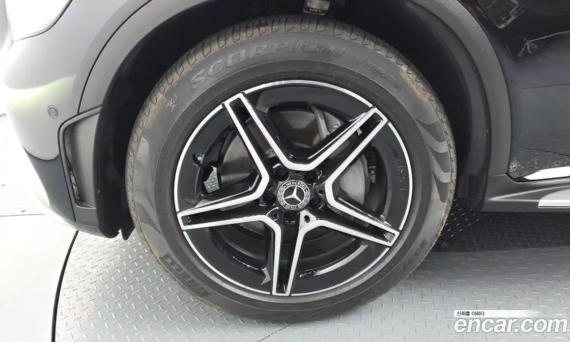 Mercedes-Benz GLC-Class 2023 2.0 Автомат в Москве № 193927, фото 14