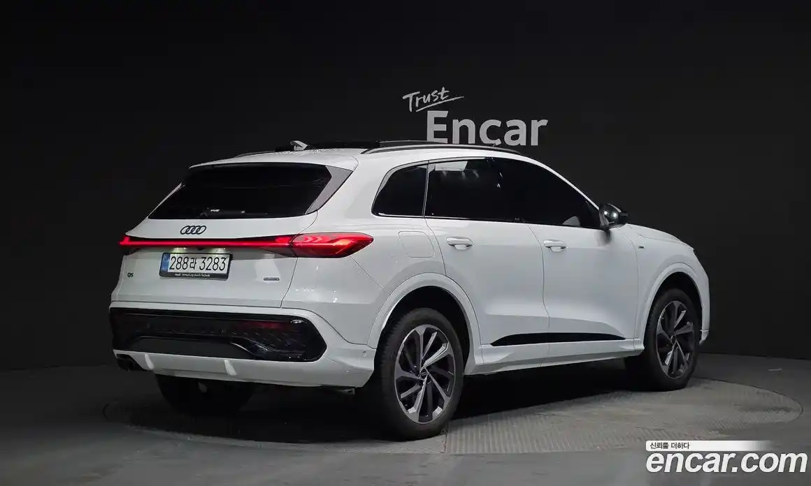 Audi Q5 2025 2.0 Автомат в Москве № 195921, фото 12