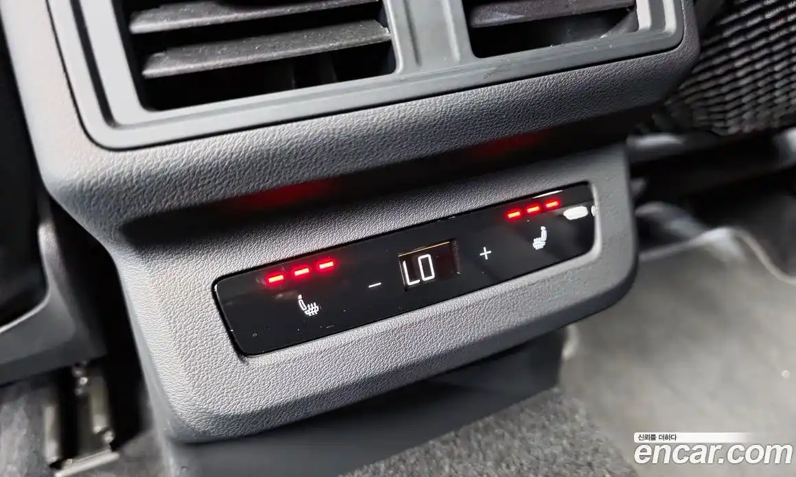 Audi Q5 2025 2.0 Автомат в Москве № 195921, фото 4