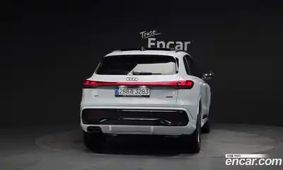 Audi Q5 2025 2.0 Автомат в Москве № 195921, миниатюра 8