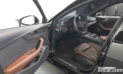 Audi A4 2019 2.0 Автомат в Москве № 196129, миниатюра 3