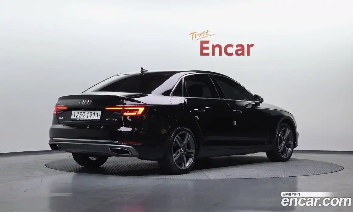 Audi A4 2019 2.0 Автомат в Москве № 196129, фото 6