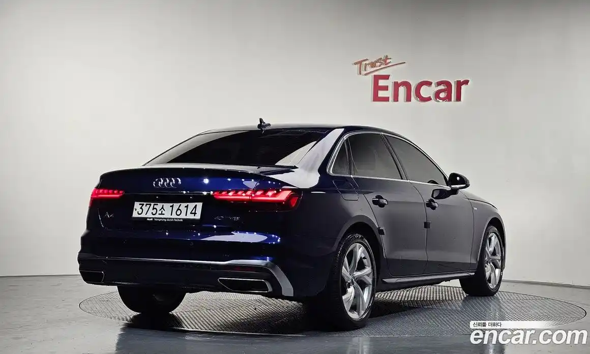 Audi A4 2020 2.0 Автомат в Москве № 196176, фото 14