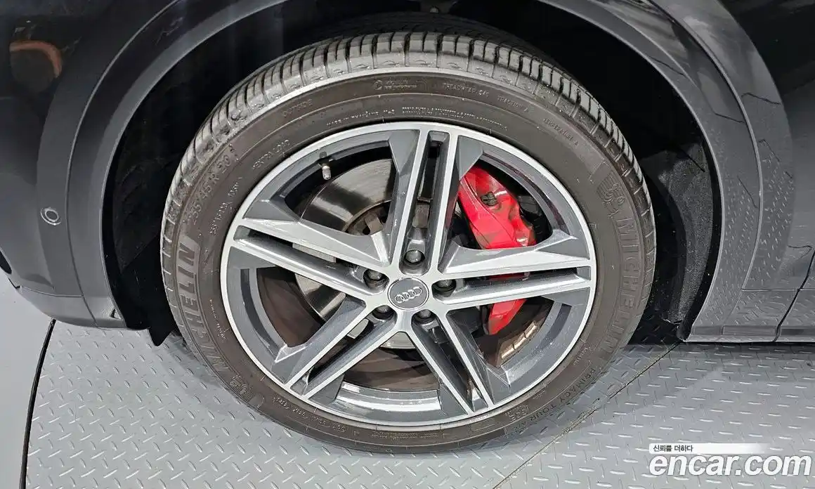 Audi SQ5 2020 3.0 Автомат в Москве № 196341, фото 13