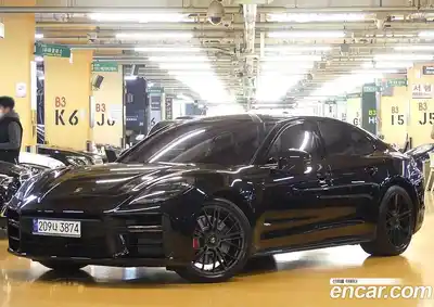 Porsche Panamera, 2025