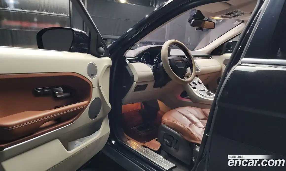 Land Rover Range-Rover Evoque 2013 2.2 Автомат в Москве № 198218, фото 18