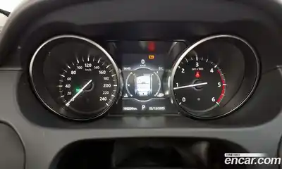 Land Rover Discovery Sport 2017 2.0 Автомат в Москве № 198293, миниатюра 8