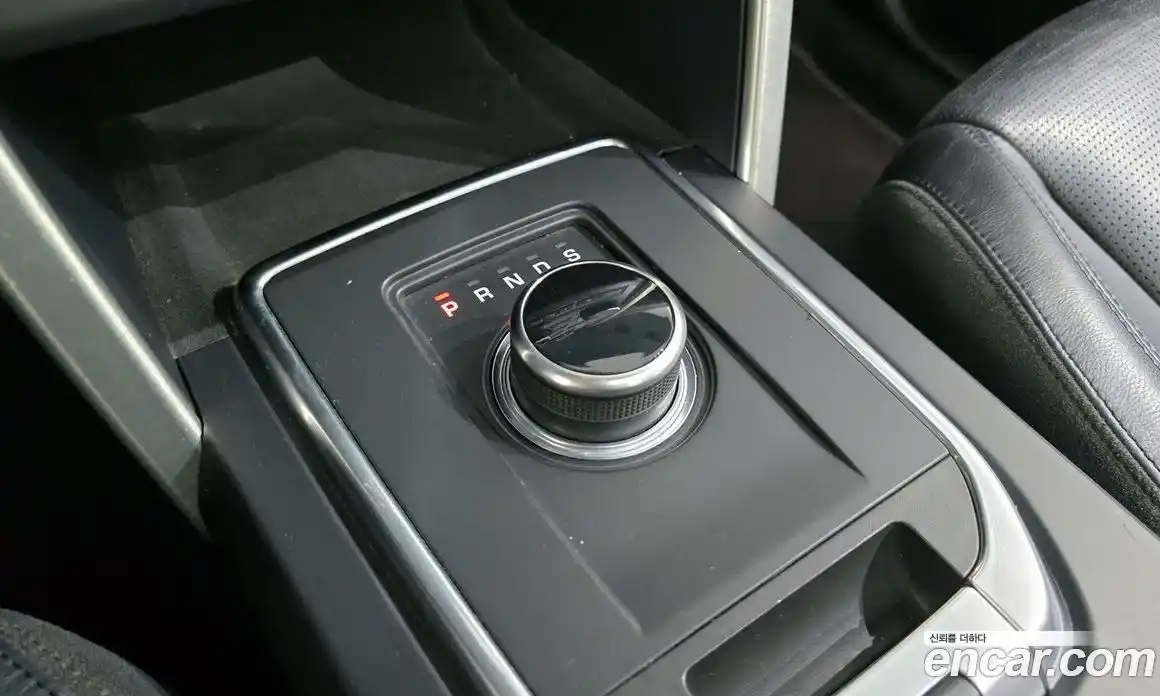 Land Rover Discovery Sport 2017 2.0 Автомат в Москве № 198293, фото 9