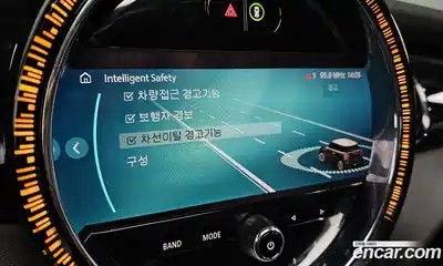 Mini Cooper 2022 2.0 Автомат в Москве № 198498, миниатюра 7