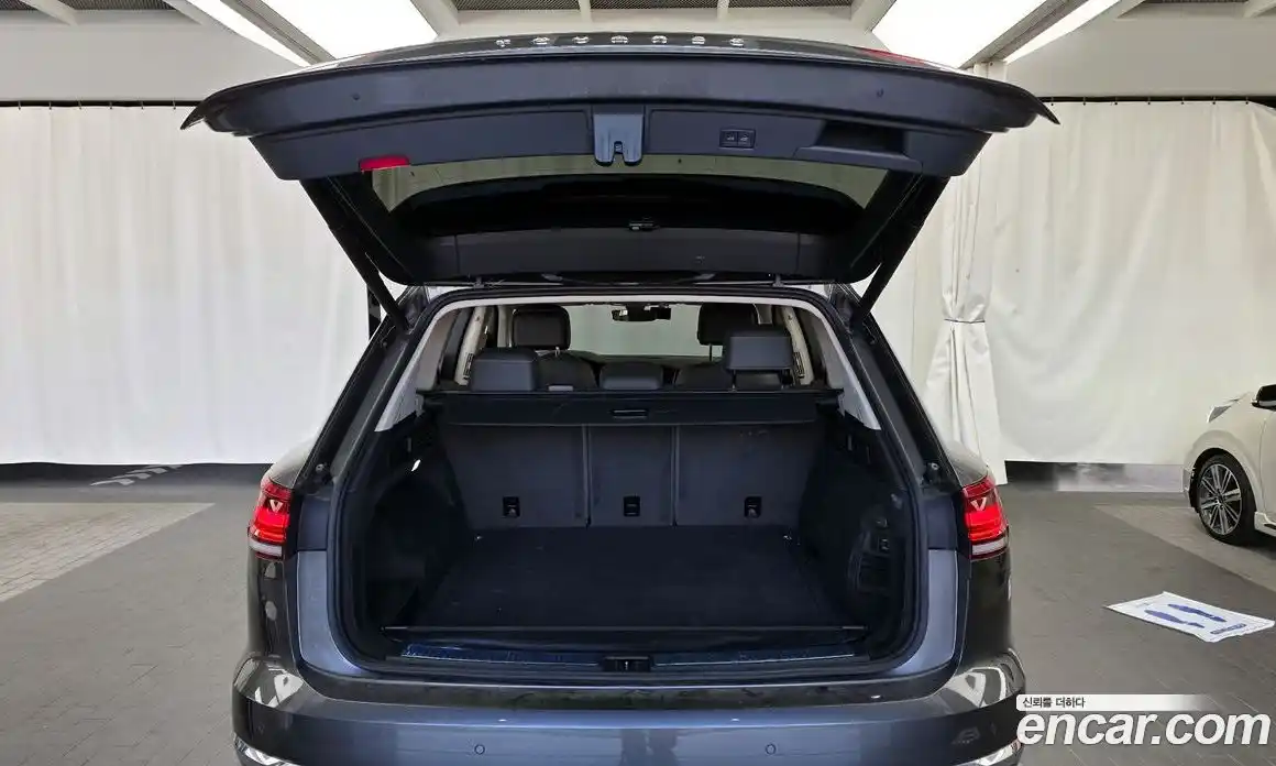 Volkswagen Touareg 2020 3.0 Автомат в Москве № 199186, фото 19