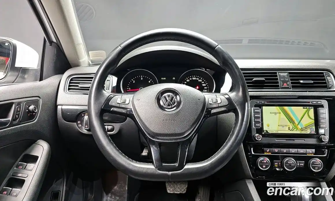 Volkswagen Jetta 2015 2.0 Автомат в Москве № 199309, фото 19