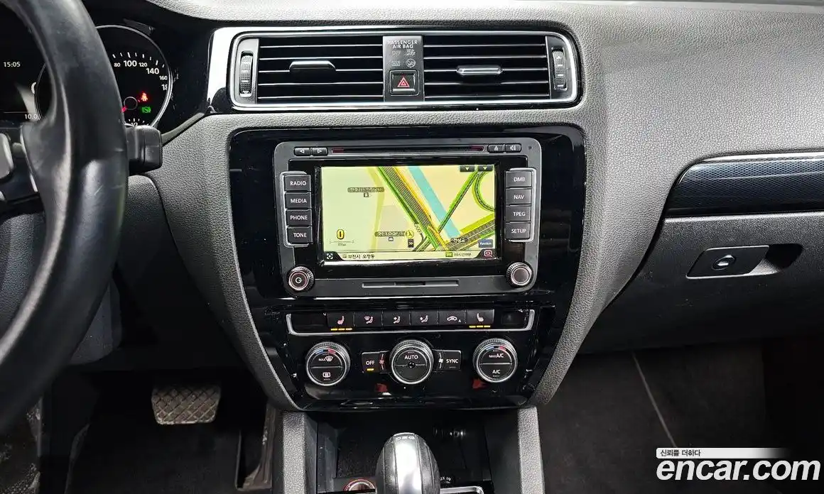 Volkswagen Jetta 2015 2.0 Автомат в Москве № 199309, фото 3