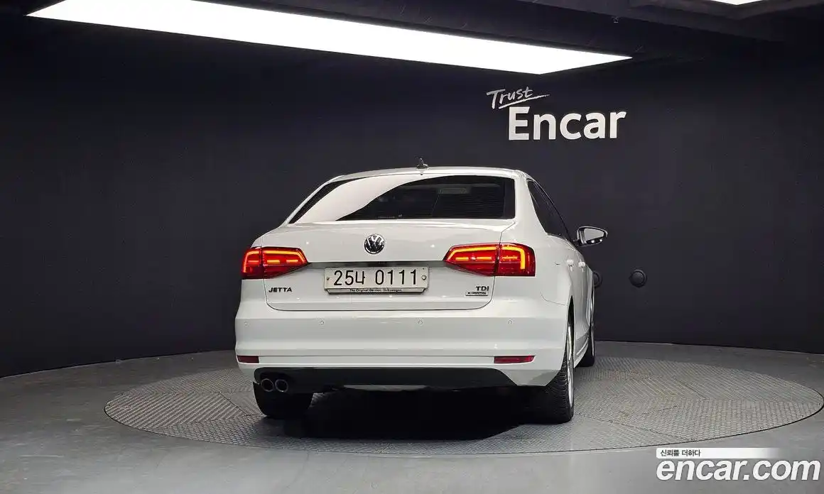 Volkswagen Jetta 2015 2.0 Автомат в Москве № 199309, фото 8