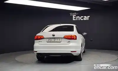 Volkswagen Jetta 2015 2.0 Автомат в Москве № 199309, миниатюра 8