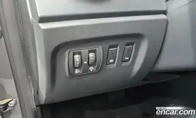 Renault QM3 2016 1.5 Автомат в Москве № 203972, миниатюра 4