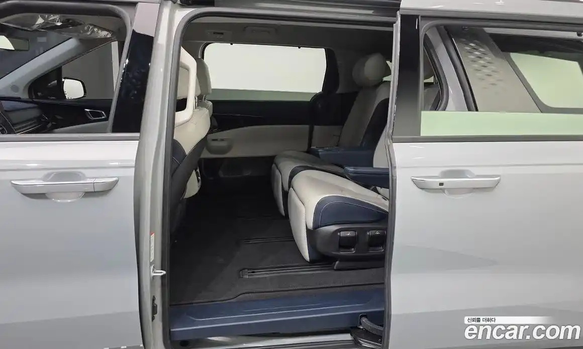 Kia Canival 2024 1.6 Автомат в Москве № 20738, фото 14