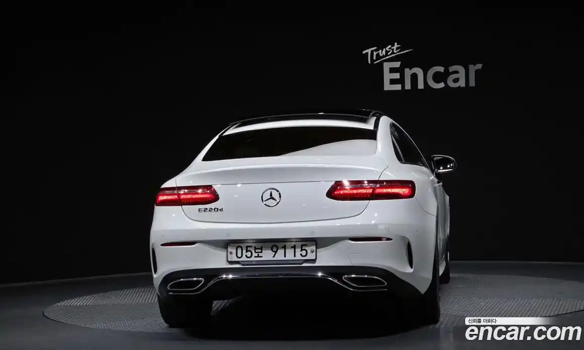 Mercedes-Benz E-Class 2018 1.9 Автомат в Москве № 212129, фото 16