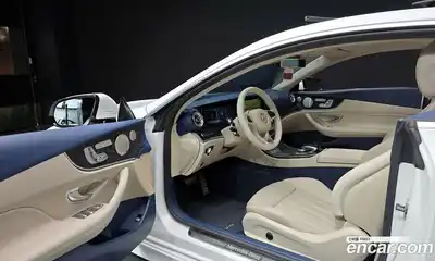 Mercedes-Benz E-Class 2018 1.9 Автомат в Москве № 212129, миниатюра 3